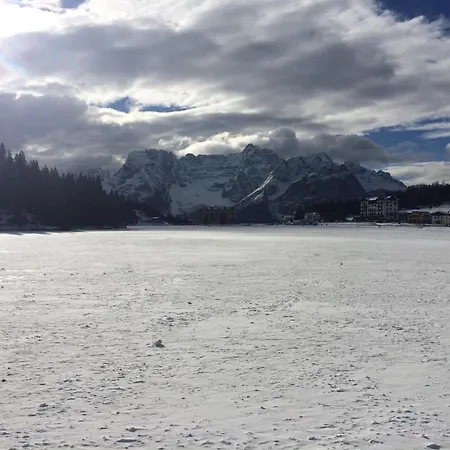 Lavaredo-oasi Di Pace Tra Le Dolomiti * ארונצו די קדורה